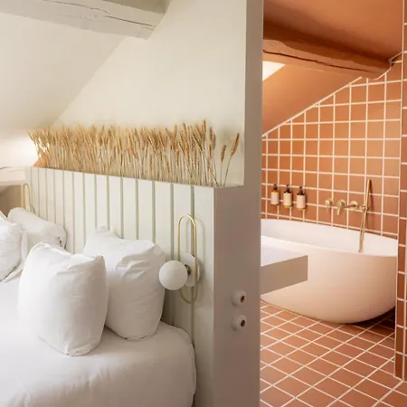 M Soleil - Centre Saint Roch 4*